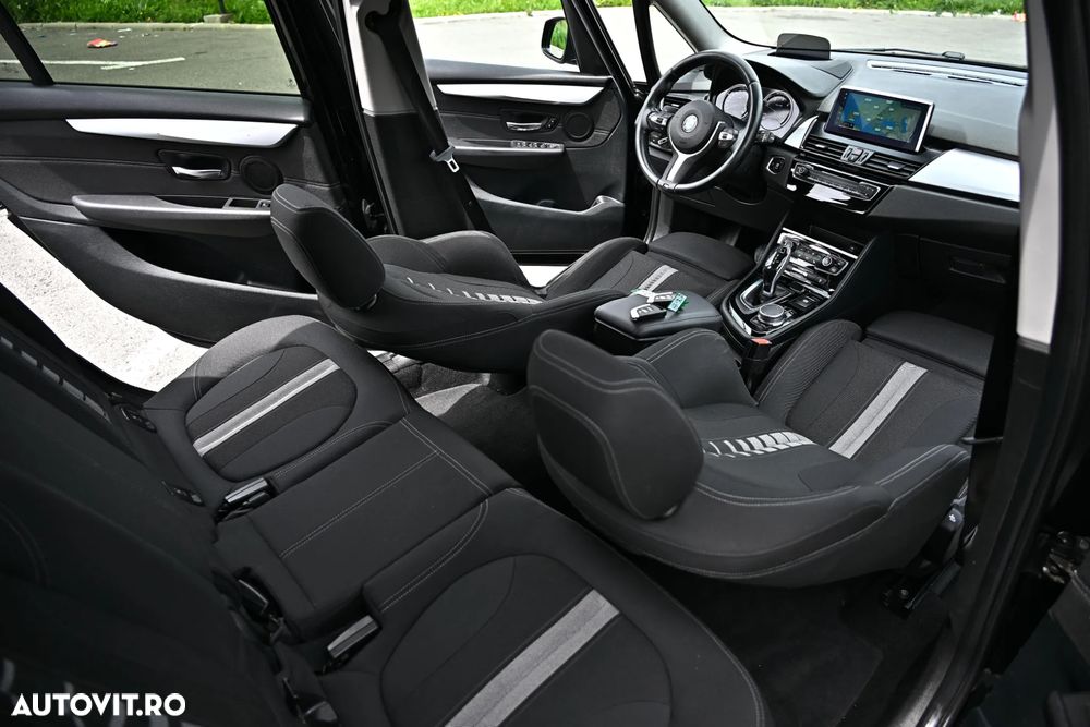 BMW Seria 2 220d xDrive AT - 28