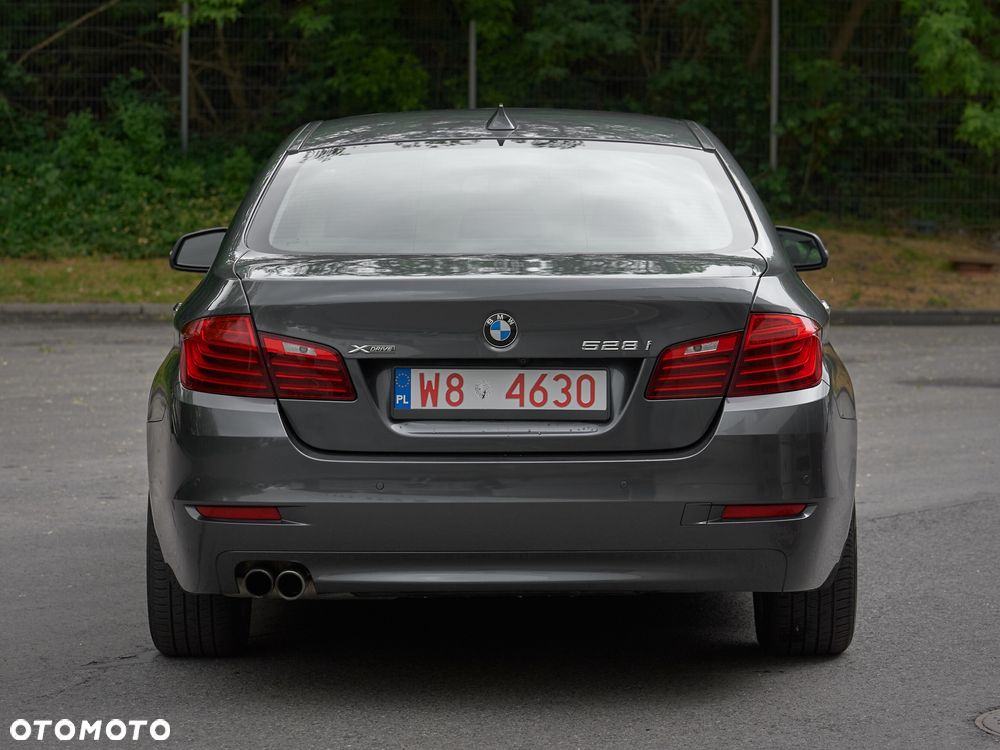 BMW Seria 5 528i xDrive - 3