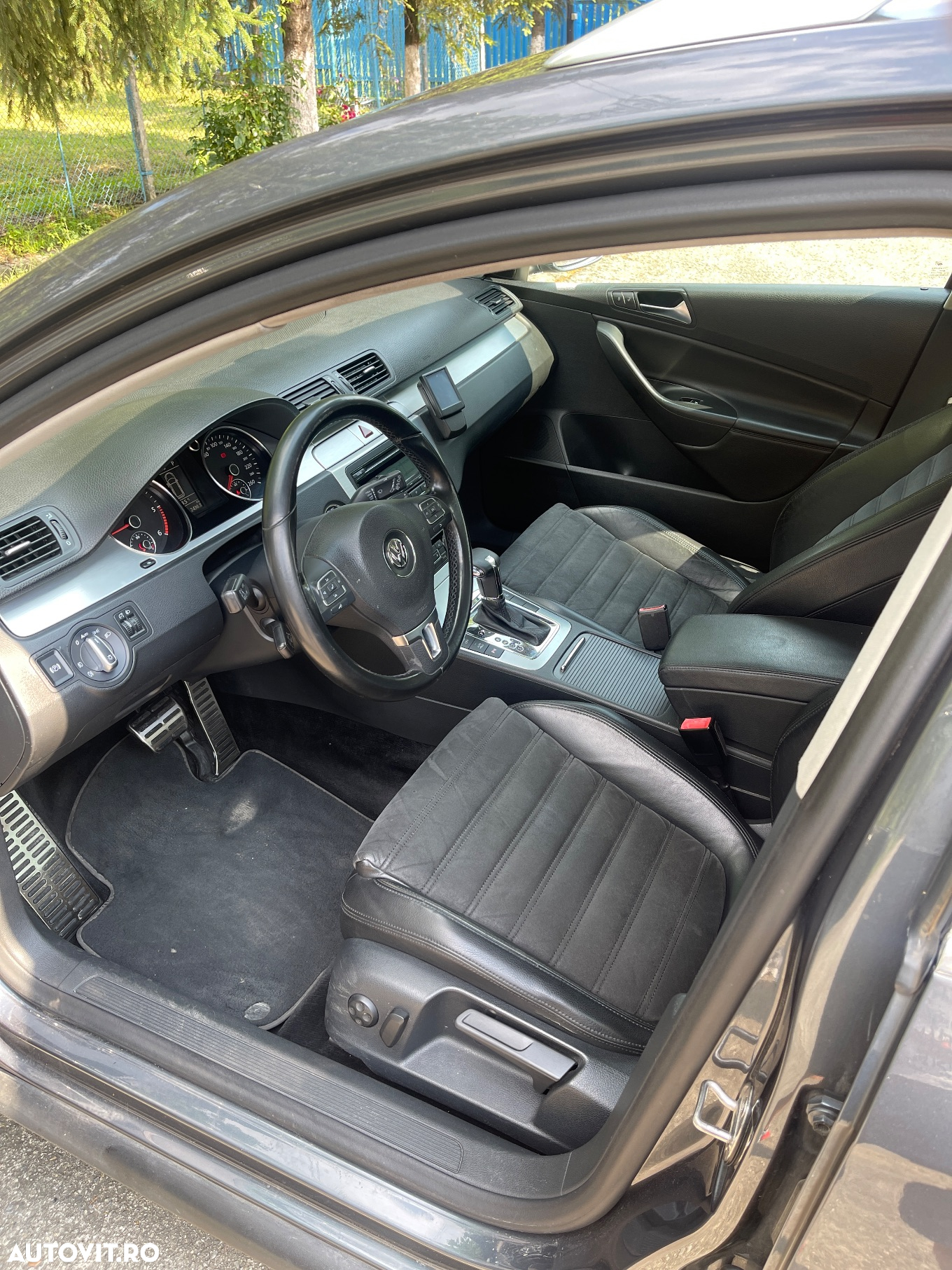 Volkswagen Passat Variant 2.0 TDI DPF DSG Highline - 9