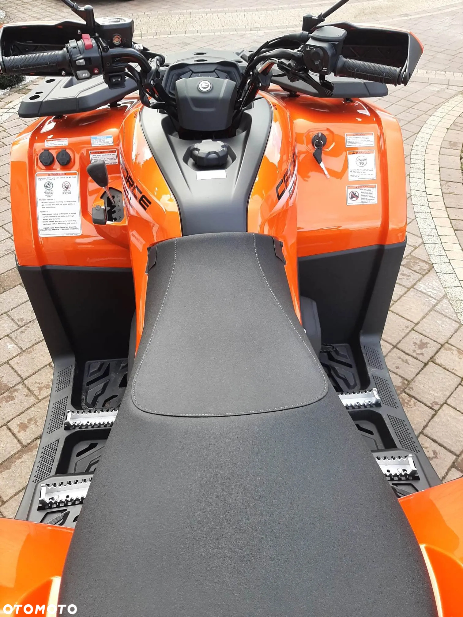 CFMoto CForce - 8