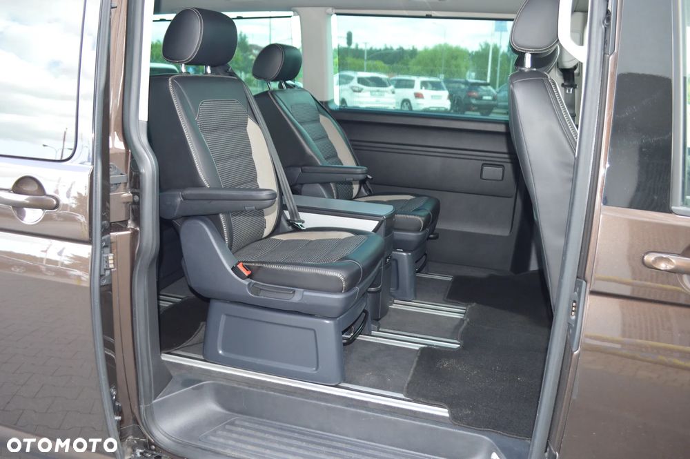 Volkswagen Multivan - 10