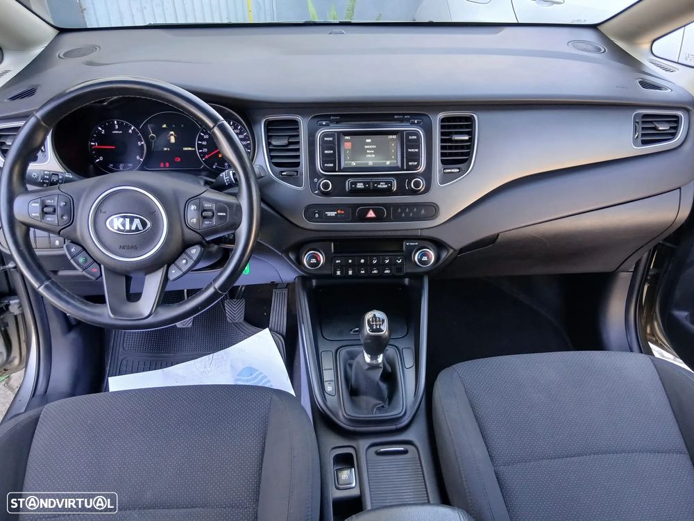 Kia Carens 1.7 CRDi ISG TX - 10