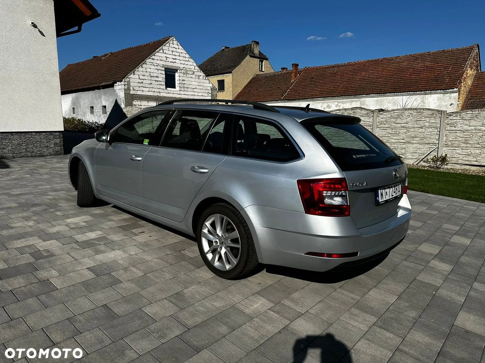 Skoda Octavia 2.0 TDI Style DSG - 3