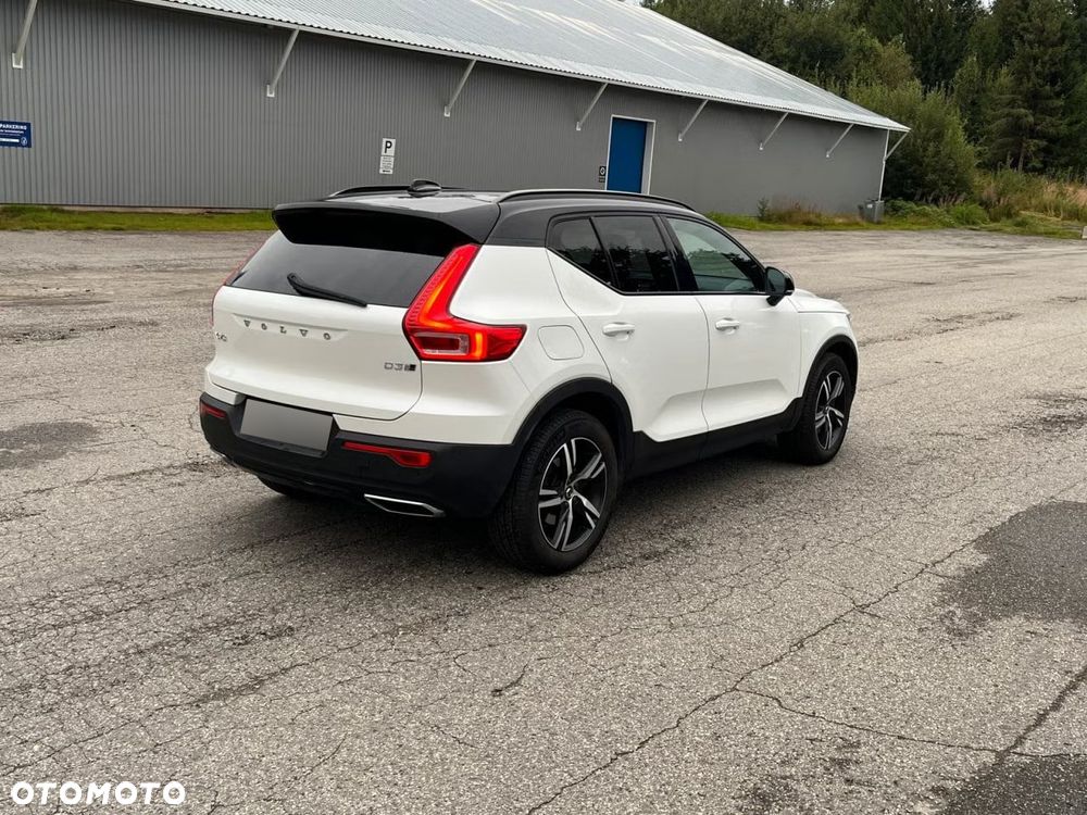Volvo XC 40 D3 AWD Geartronic R-Design - 5