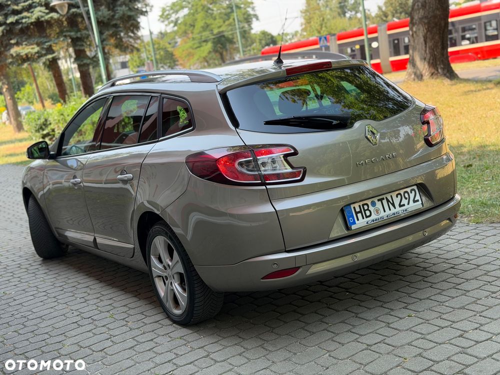 Renault Megane 2.0 140 CVT Luxe - 14