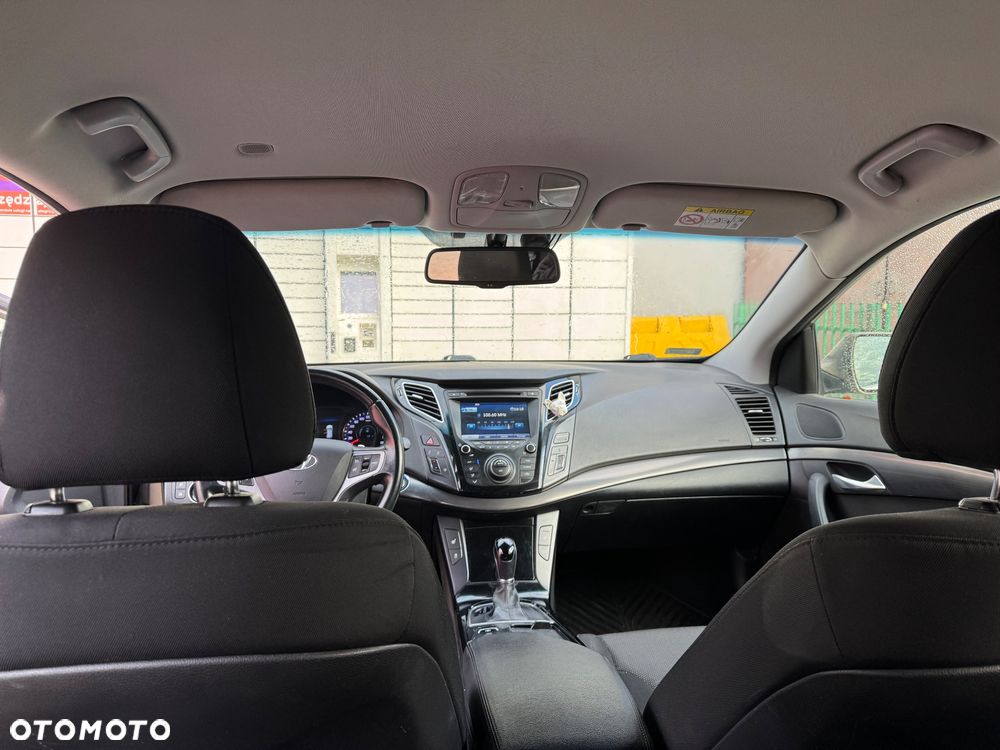 Hyundai i40 i40cw 1.7 CRDi Automatik Fifa World Cup Edition - 12