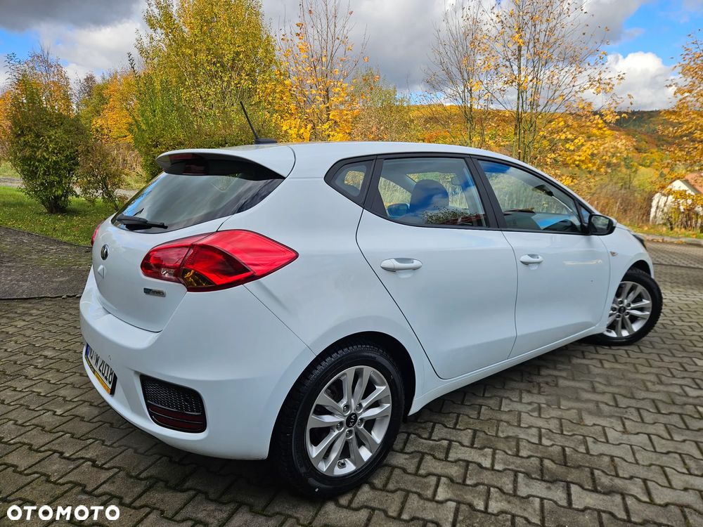 Kia Ceed 1.0 T-GDI L Business Line - 37