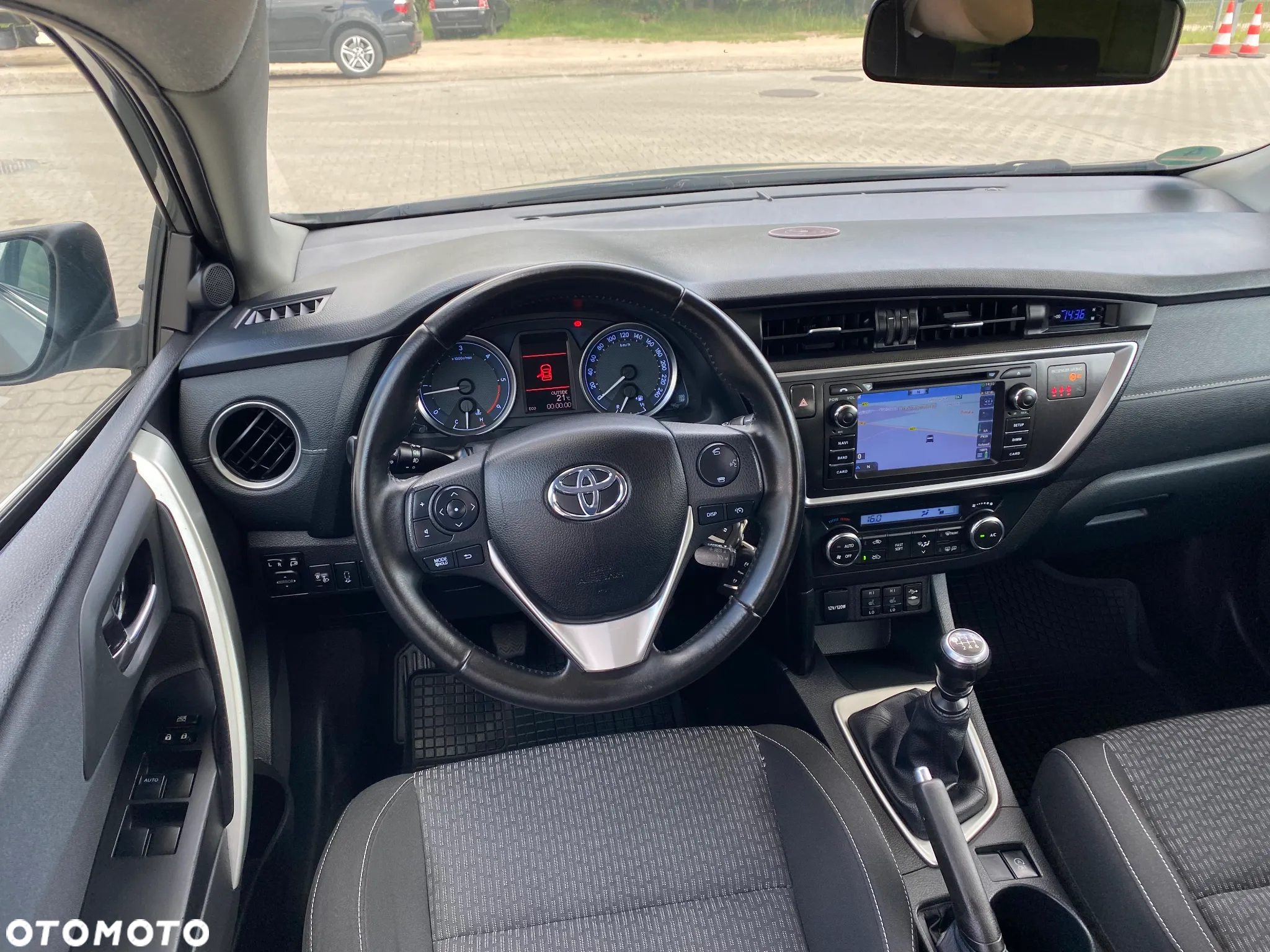 Toyota Auris - 32