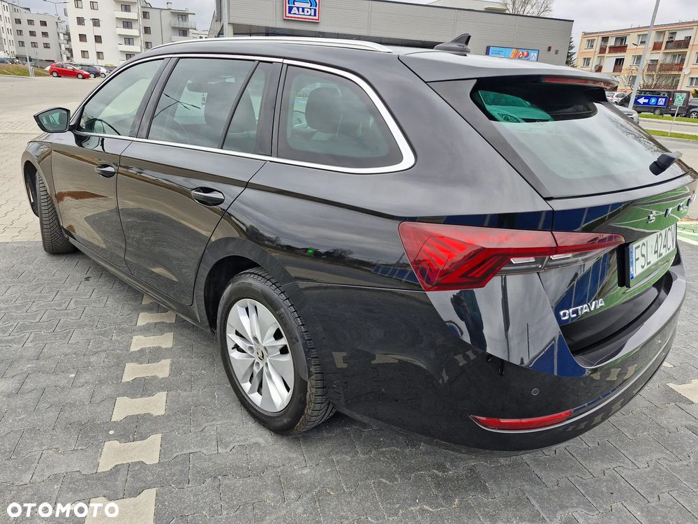Skoda Octavia 2.0 TDI DSG Edition Plus - 10