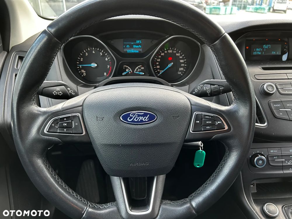 Ford Focus 1.6 Trend - 13