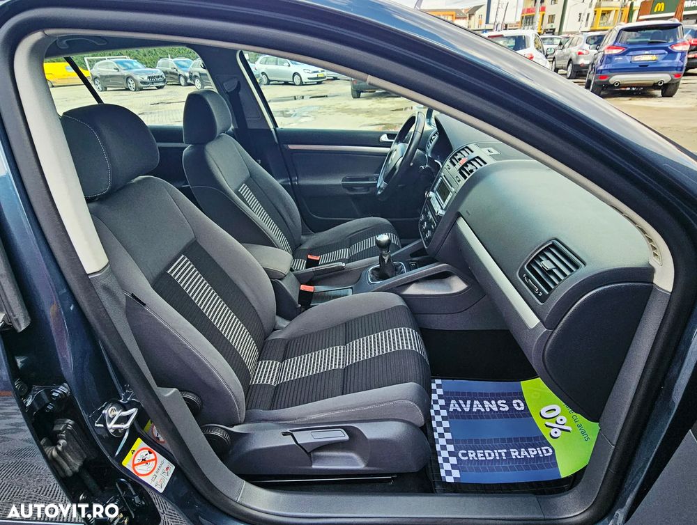 Volkswagen Golf - 14