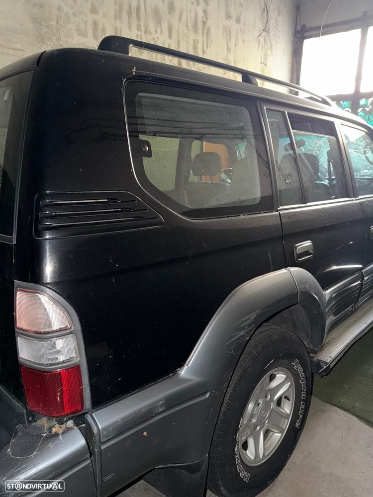 Toyota Land Cruiser Prado - 9