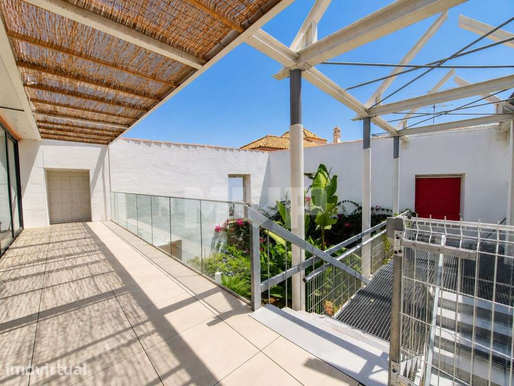 Moradia T3 no coração da cidade de Faro - Grande imagem: 4/32