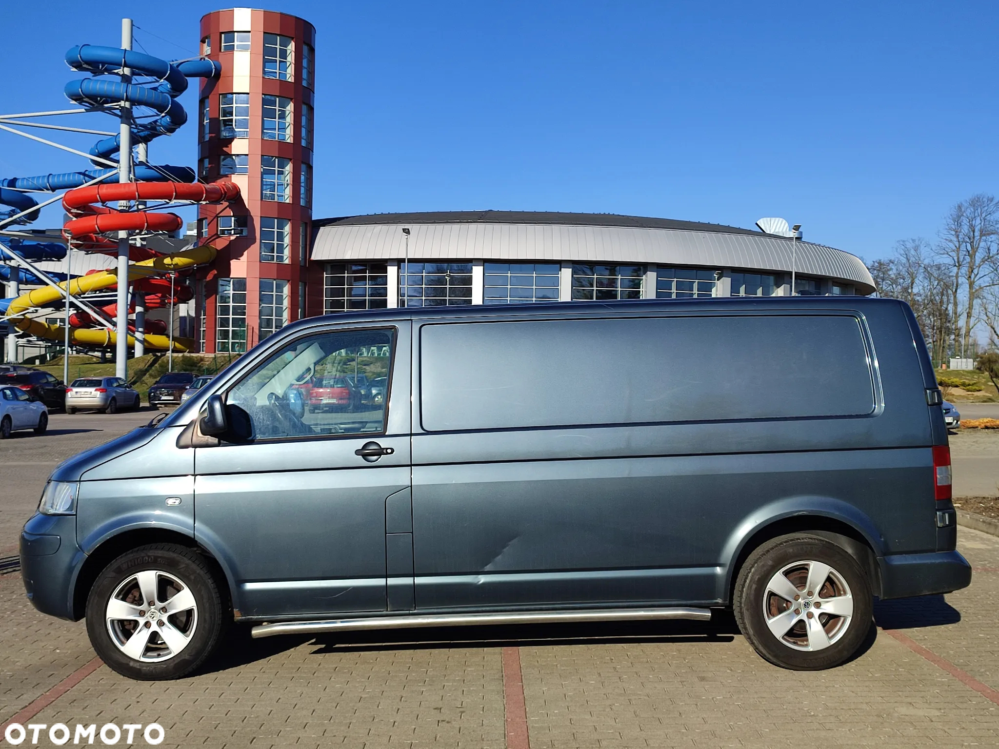 Volkswagen T5 Long L2H1 2.5TDI Klima, Alu, Skrzydełka, Podłokietniki, Po pełnym serwisie - 6