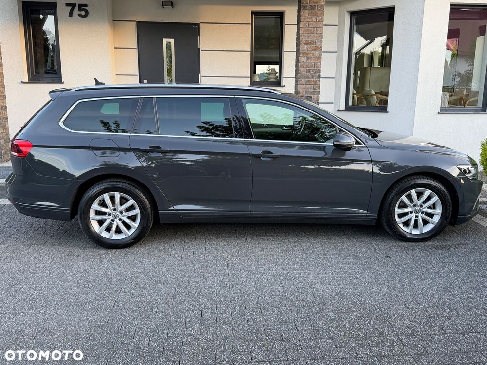 Volkswagen Passat 1.6 TDI SCR DSG Business - 13
