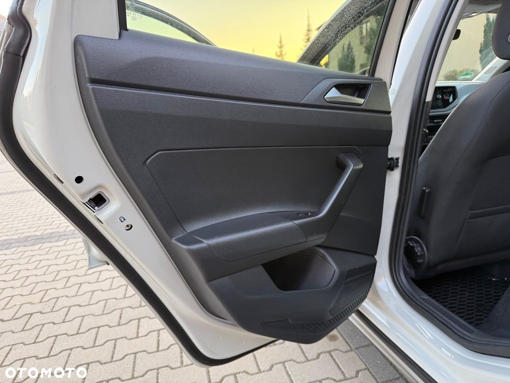 Volkswagen Taigo - 31