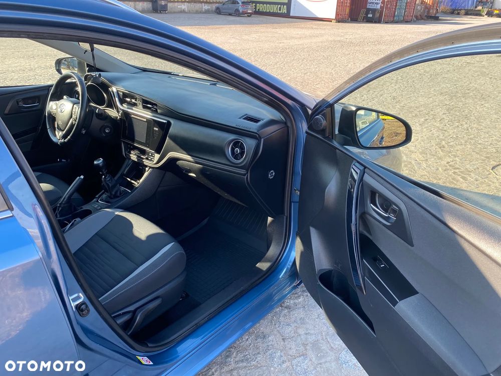 Toyota Auris 1.6 D-4D Comfort - 11
