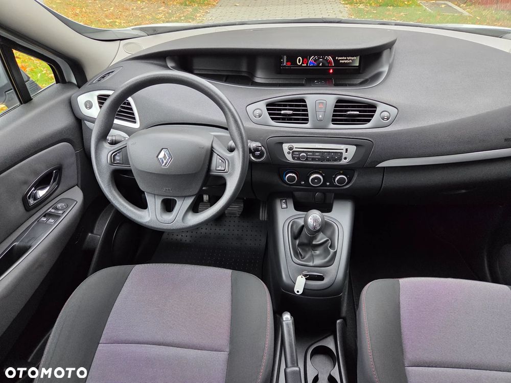 Renault Scenic - 7