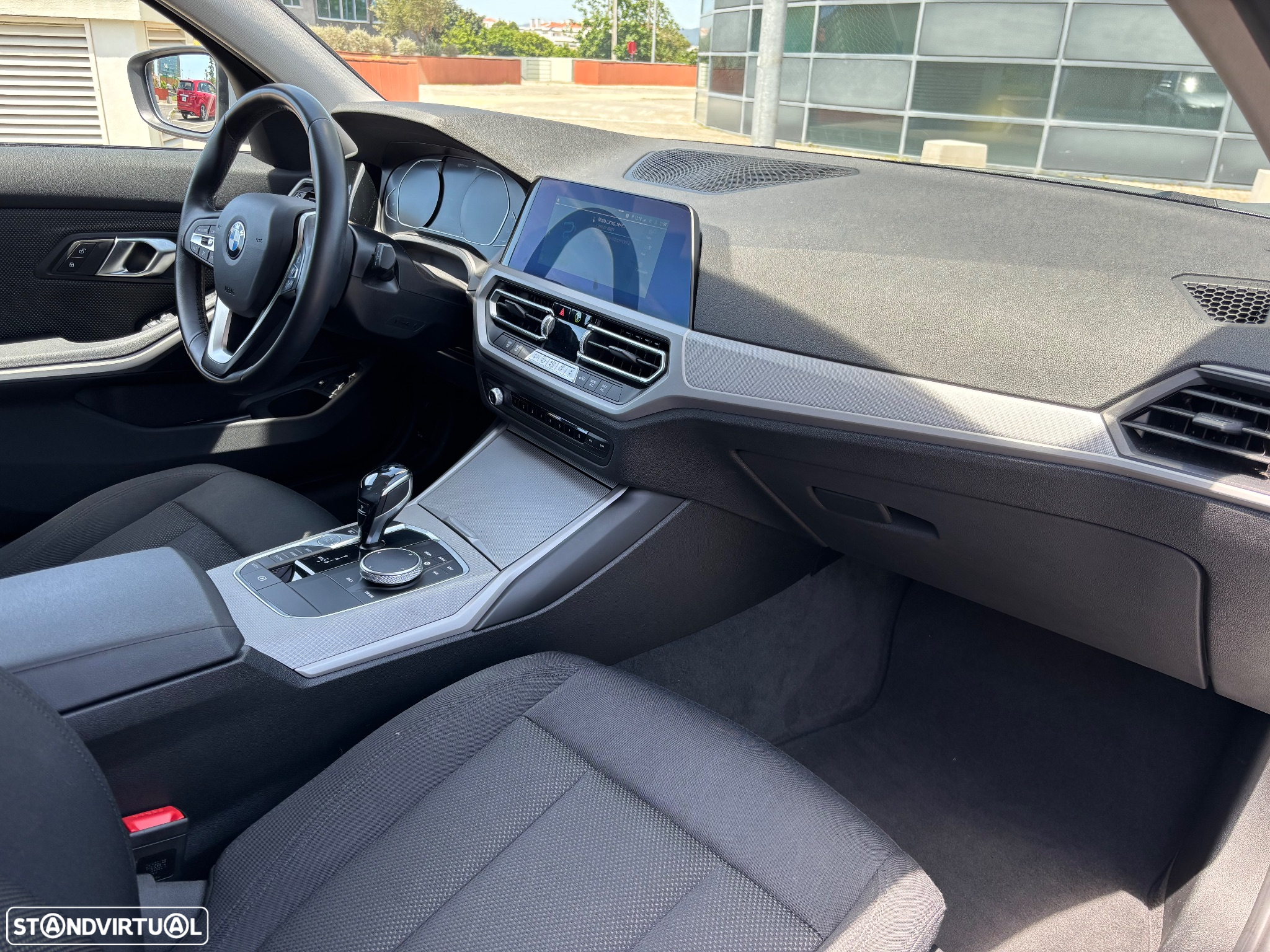 BMW 330 e Touring Corporate Edition Auto - 18