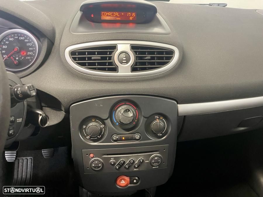 Renault Clio 1.2 16V Confort - 11