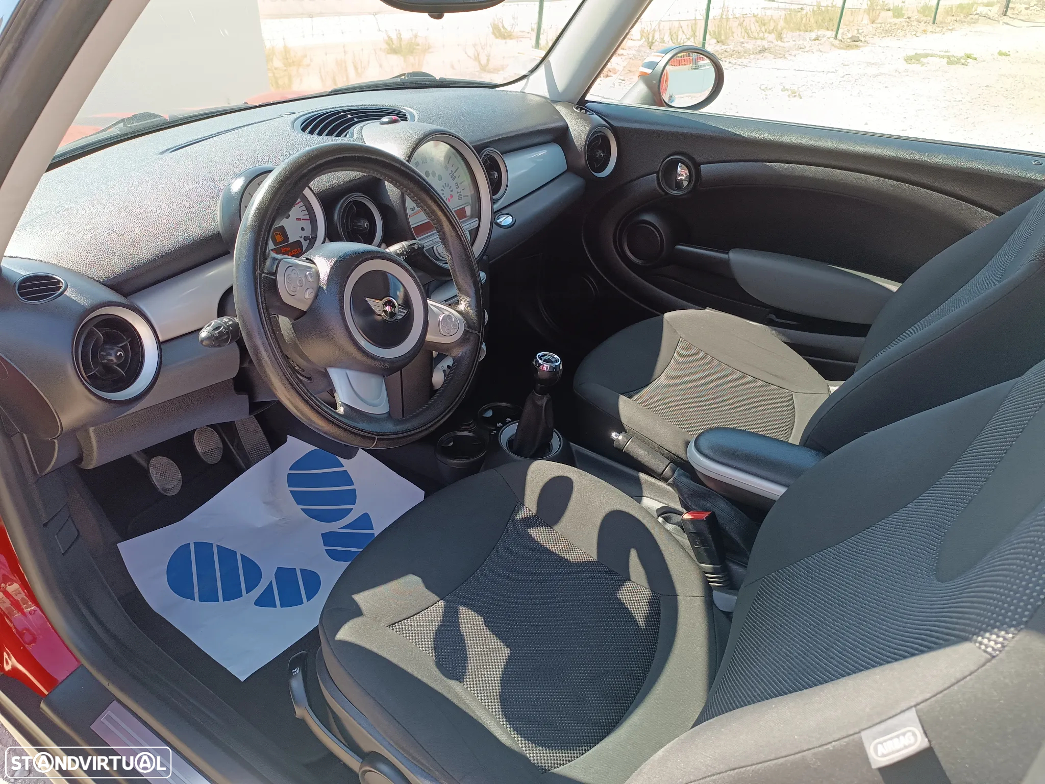 MINI 3 Portas One 1.4 - 14