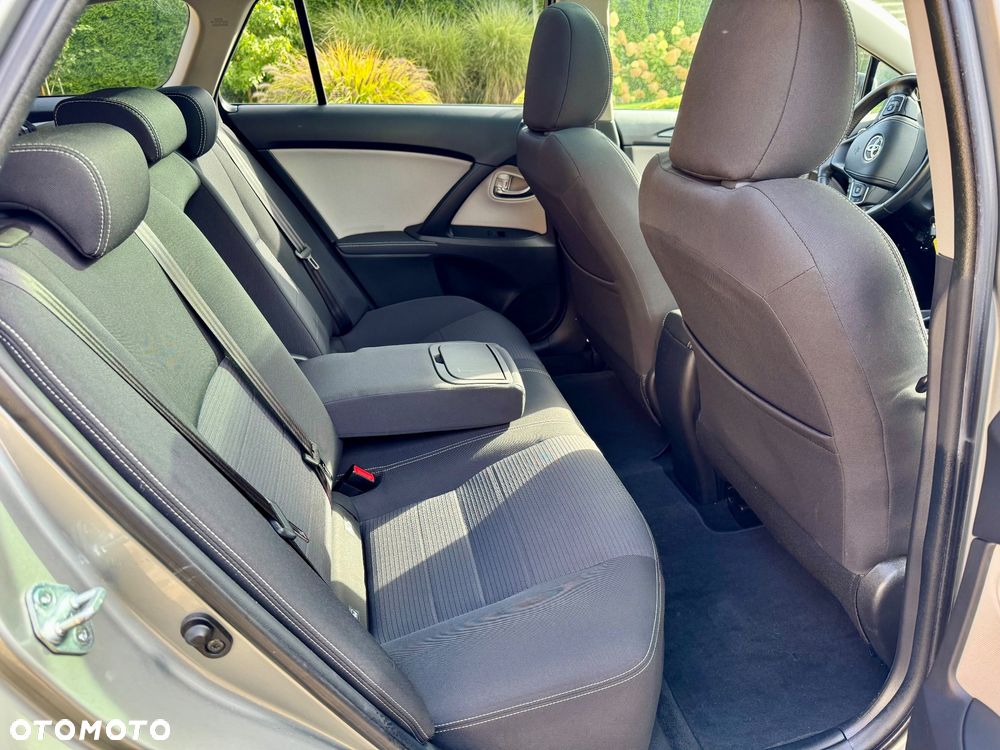 Toyota Avensis Touring Sports 1.8 Executive - 20