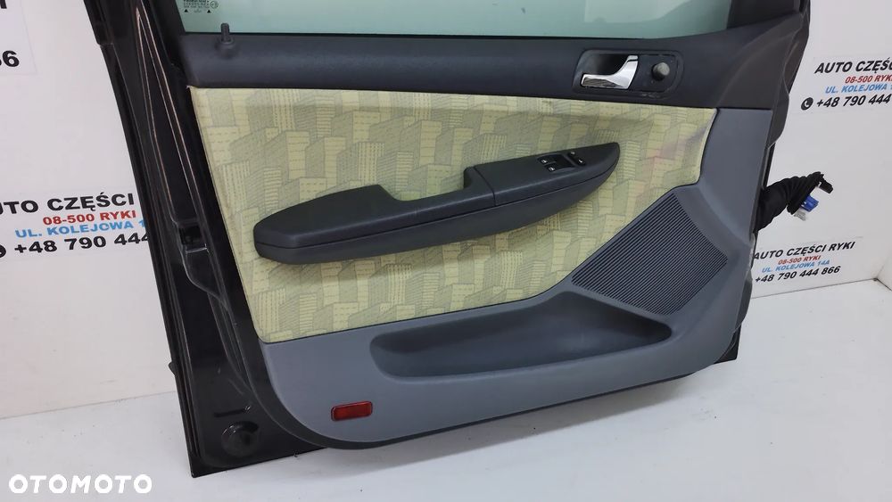 Skoda Fabia I Drzwi Lewy Przód 9910 - 9