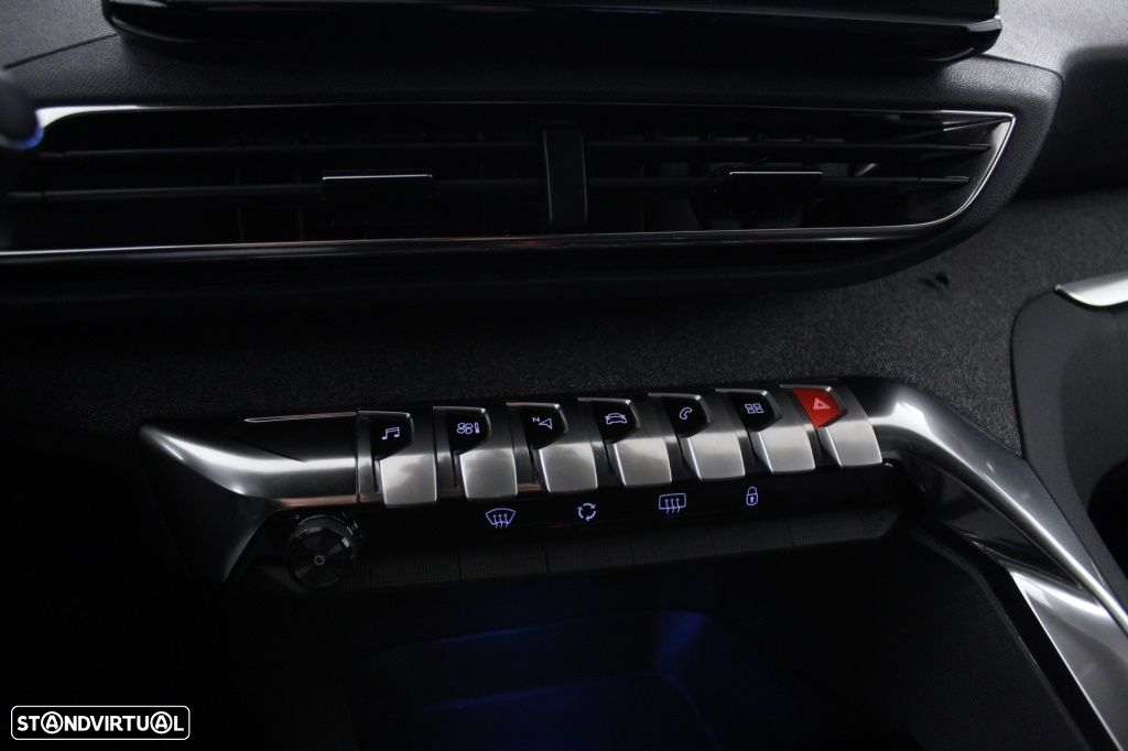 Peugeot 3008 1.5 BlueHDi Allure Pack EAT8 - 29