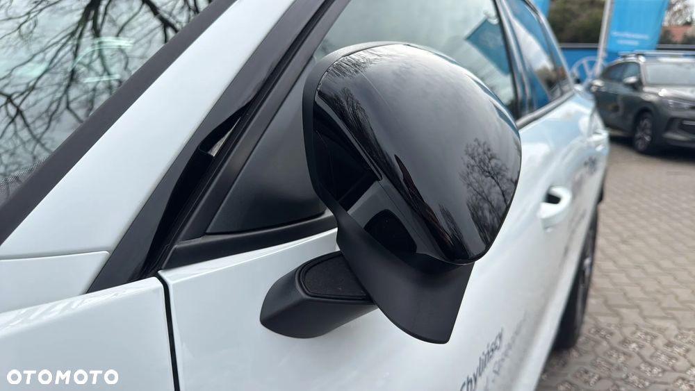 Volkswagen T-Roc 1.5 eTSI R-Line DSG - 11