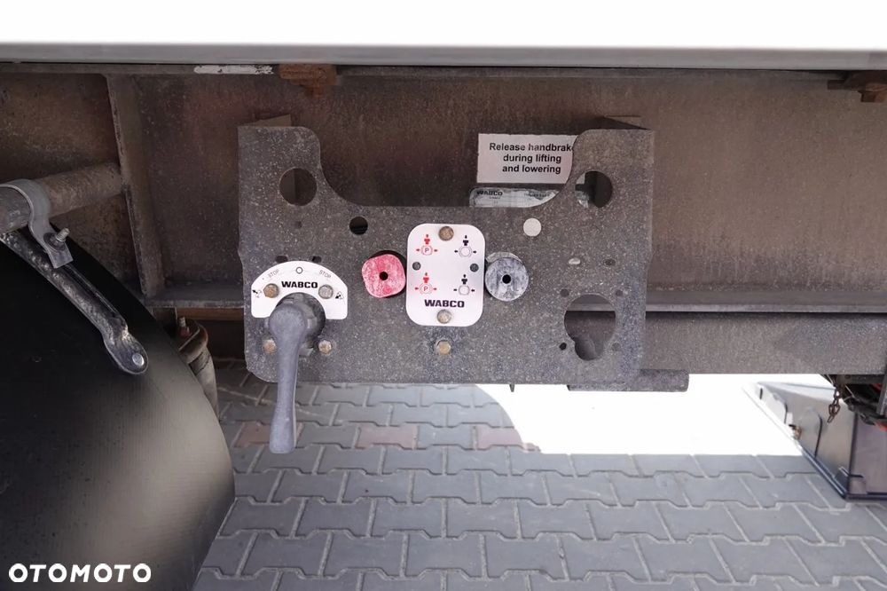 Schmitz Cargobull PRZYCZEPA  CHŁODNIA / CARIER SUPRA 1250 MT  / WINDA BAR / SAF - 22