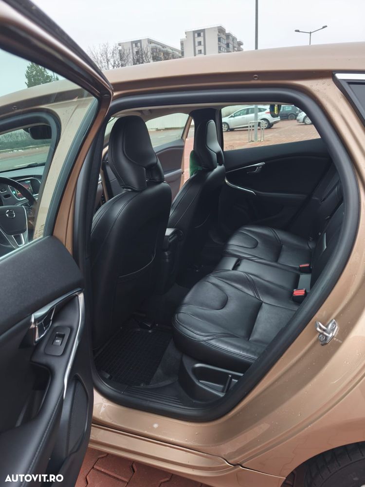 Volvo V40 D3 Aut. Inscription - 7