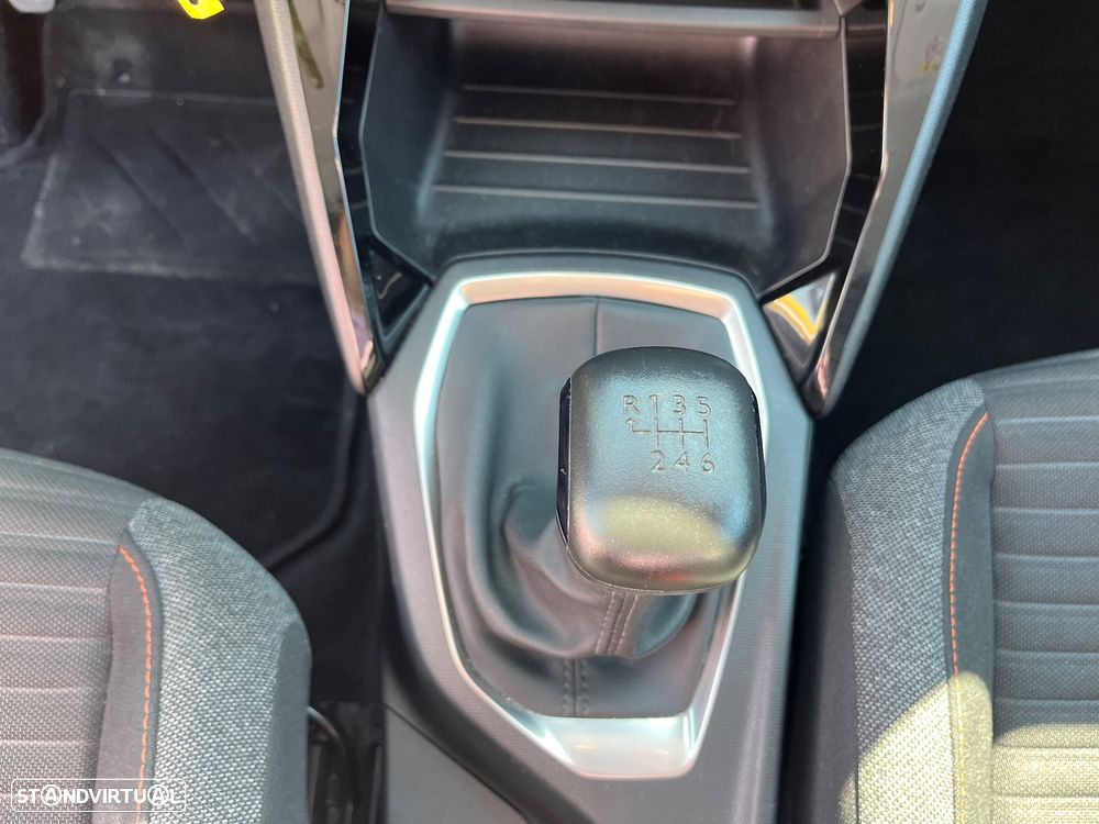 Peugeot 2008 1.5 BlueHDi Active Pack - 32