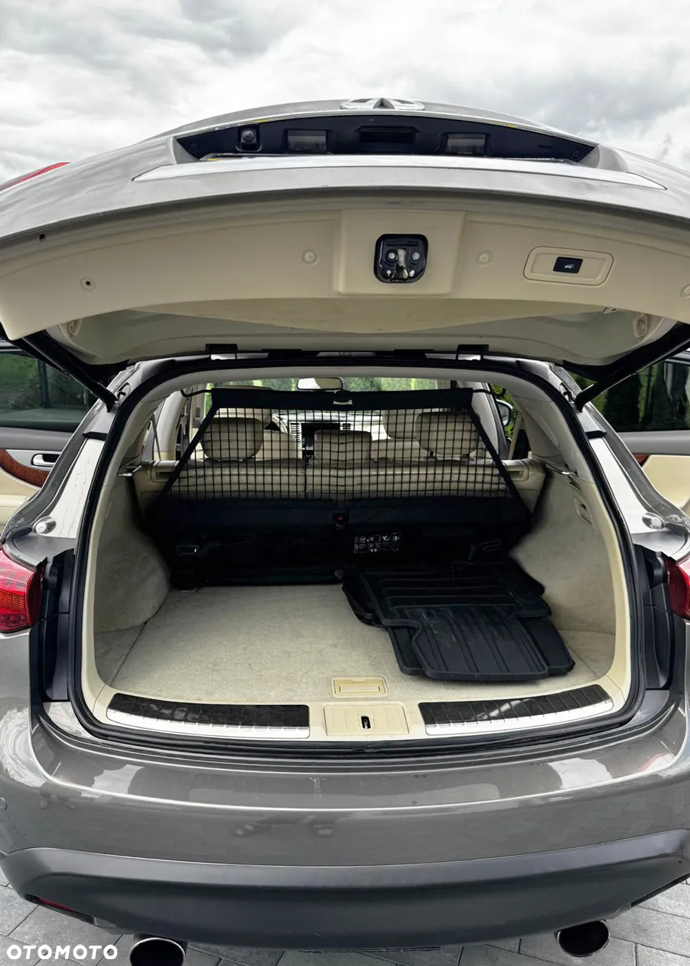 Infiniti QX70 3.0d S Premium - 4