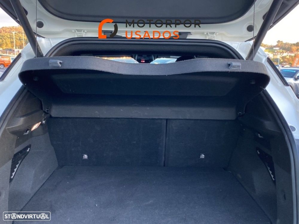 Alfa Romeo Junior 1.2 eDCT6 - 6