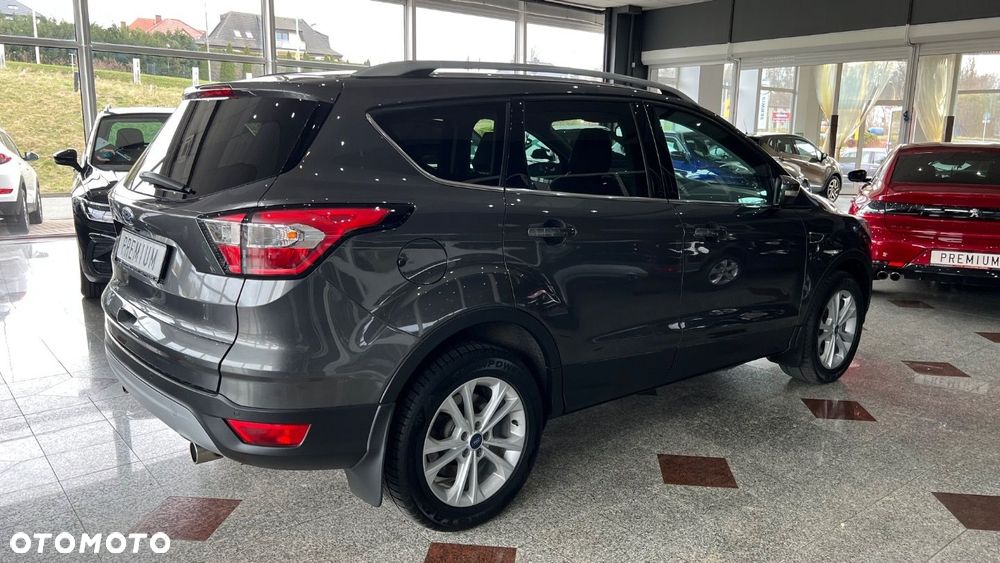 Ford Kuga - 4