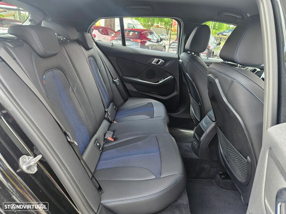 BMW 116 d Pack Desportivo M - 17