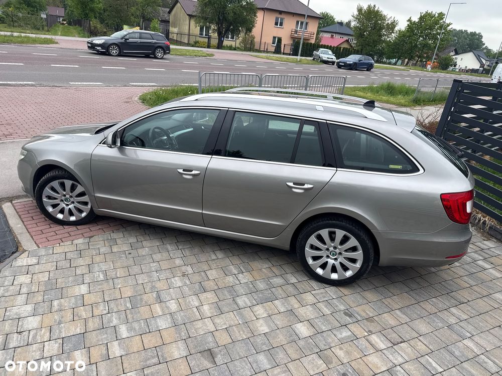 Skoda Superb 3.6 FSI 4x4 Comfort DSG - 28