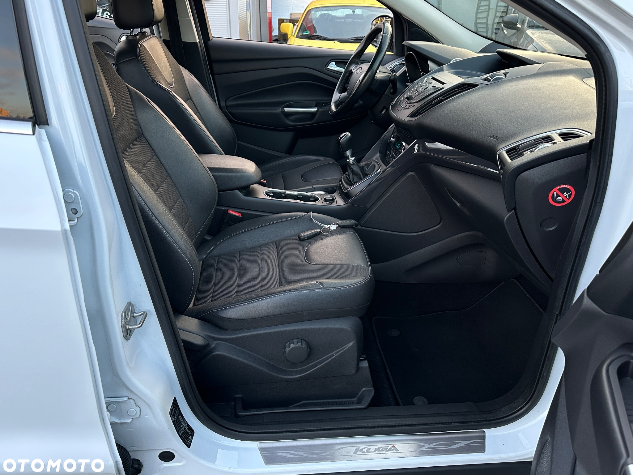 Ford Kuga 2.0 TDCi 2x4 Trend - 25