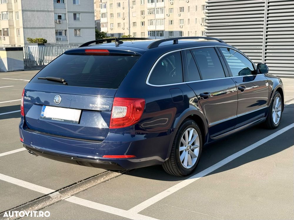 Skoda Superb 2.0 TDI Ambition DSG - 6