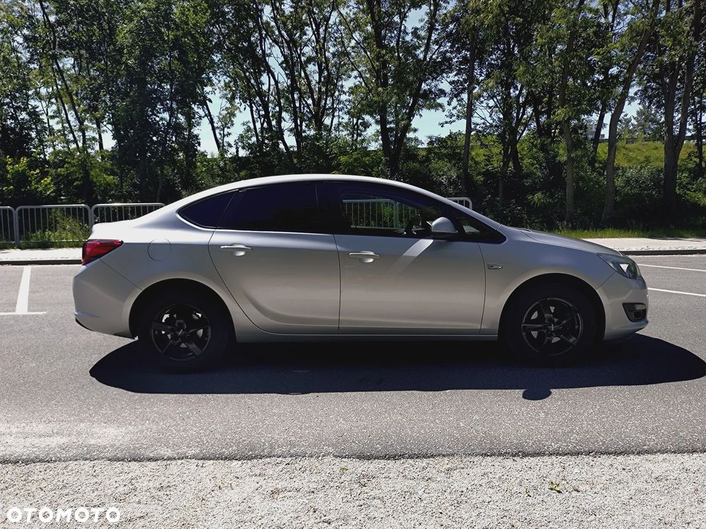 Opel Astra 1.4 T Active EU6 - 6