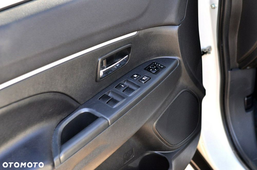 Mitsubishi ASX - 5