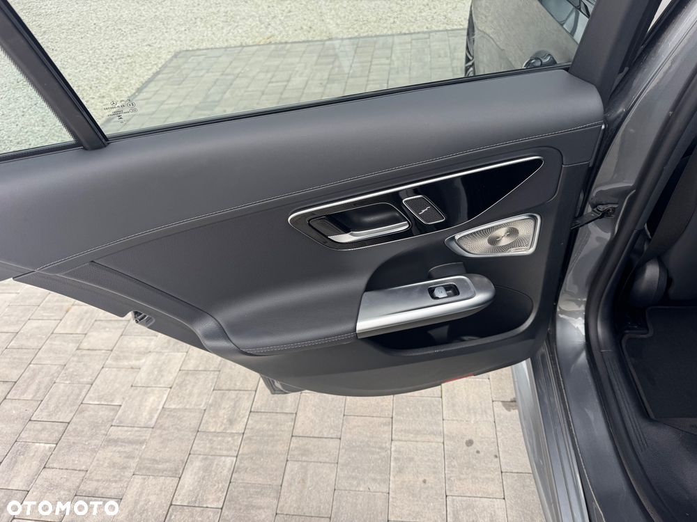 Mercedes-Benz Klasa C - 31