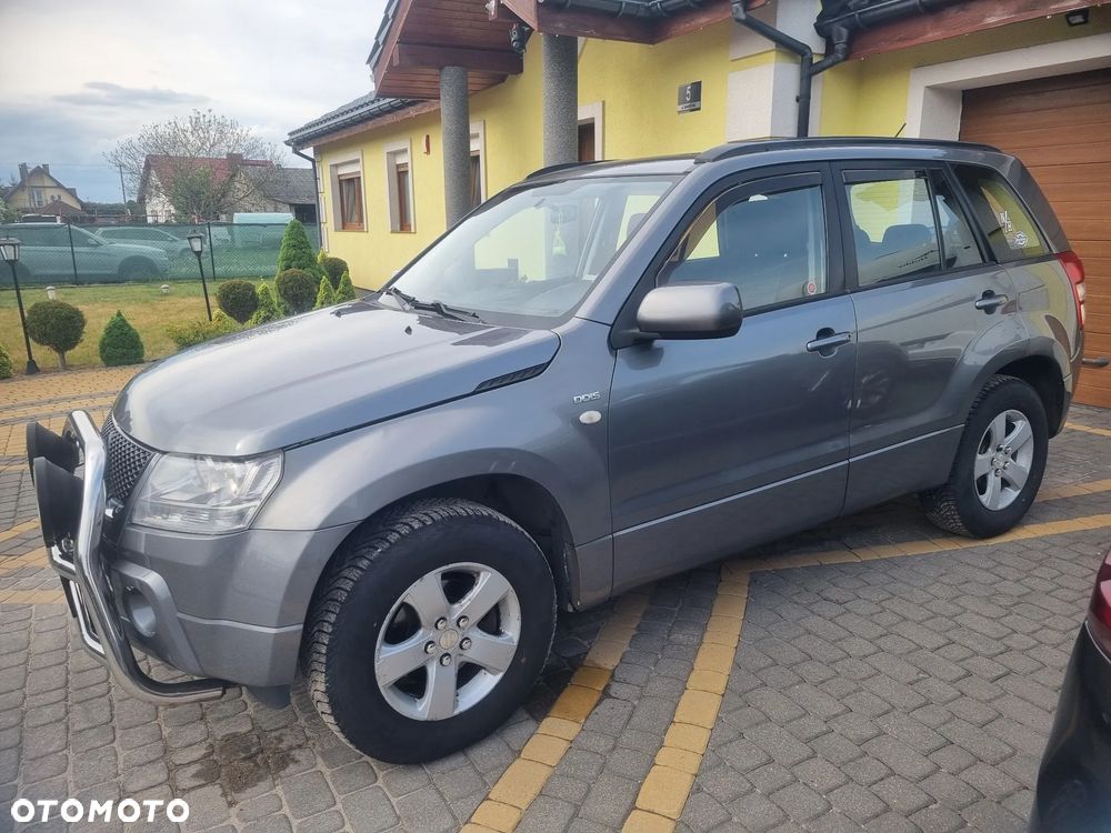 Suzuki Grand Vitara 1.9 DDiS Comfort DPF - 14