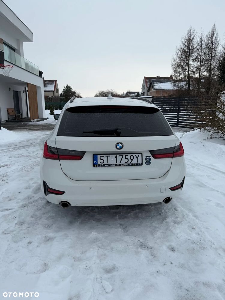 BMW Seria 3 330e xDrive Sport - 5