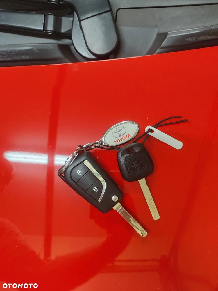 Toyota Yaris 1.0 Premium - 8