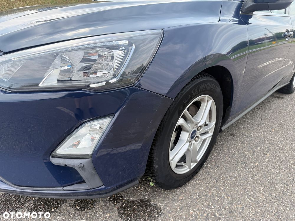Ford Focus 1.5 EcoBlue Start-Stopp-System COOL&CONNECT - 11