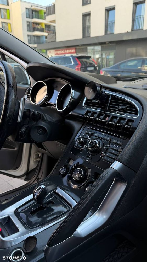 Peugeot 3008 2.0 HDi HYbrid4 - 7
