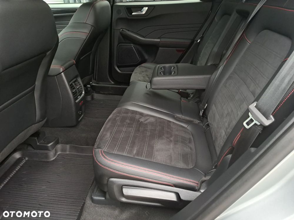 Ford Kuga 2.0 EcoBlue AWD ST-Line X - 22