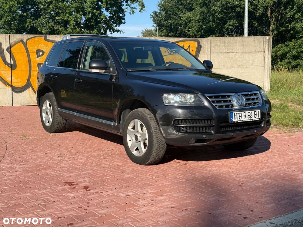Volkswagen Touareg - 1