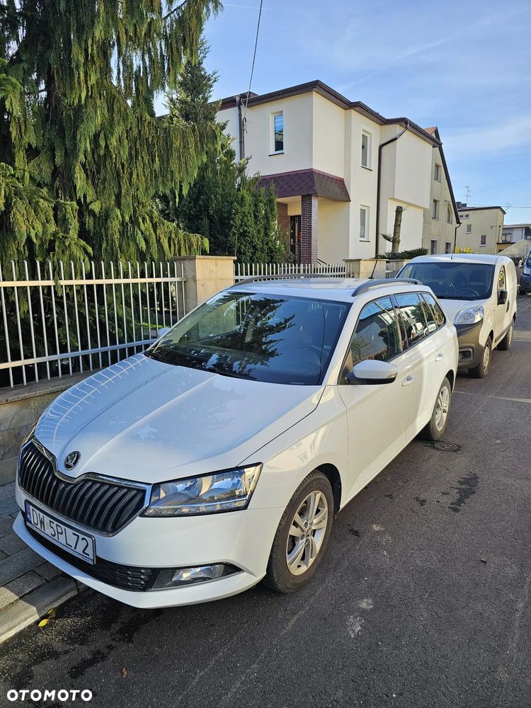 Skoda Fabia 1.0 TSI Ambition Plus - 1
